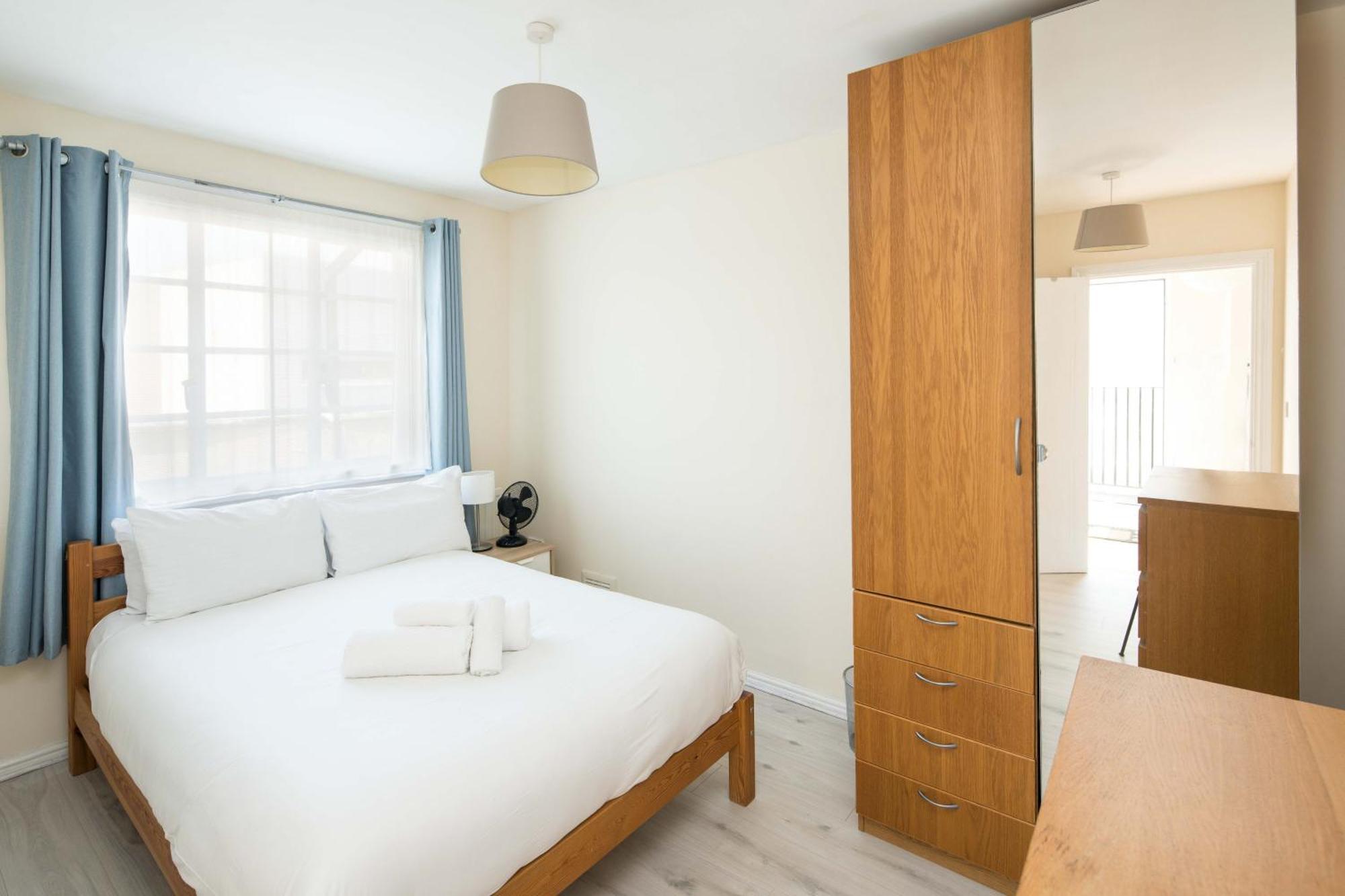 2Bd London Flat - City Buzz & Parkside Serenity Daire Dış mekan fotoğraf