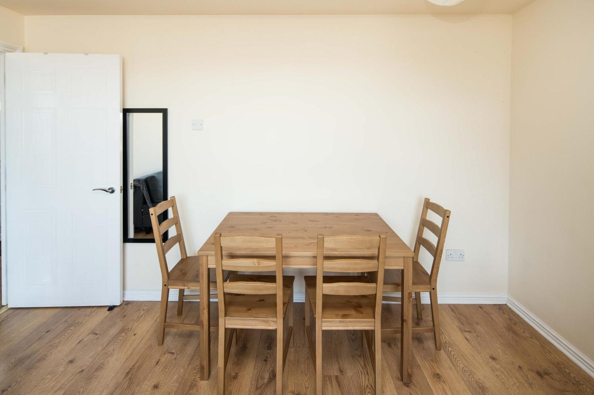 2Bd London Flat - City Buzz & Parkside Serenity Daire Dış mekan fotoğraf