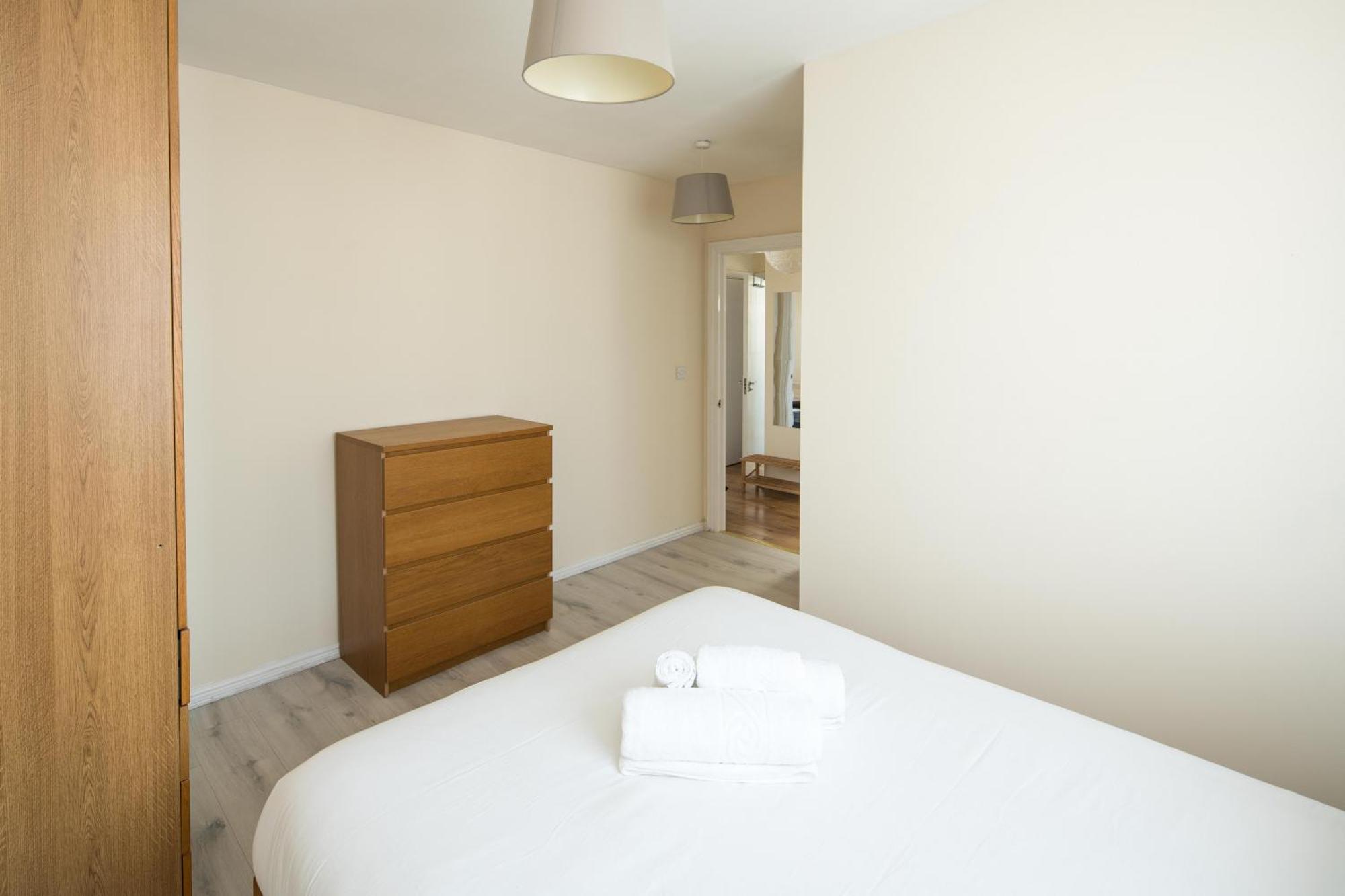 2Bd London Flat - City Buzz & Parkside Serenity Daire Dış mekan fotoğraf