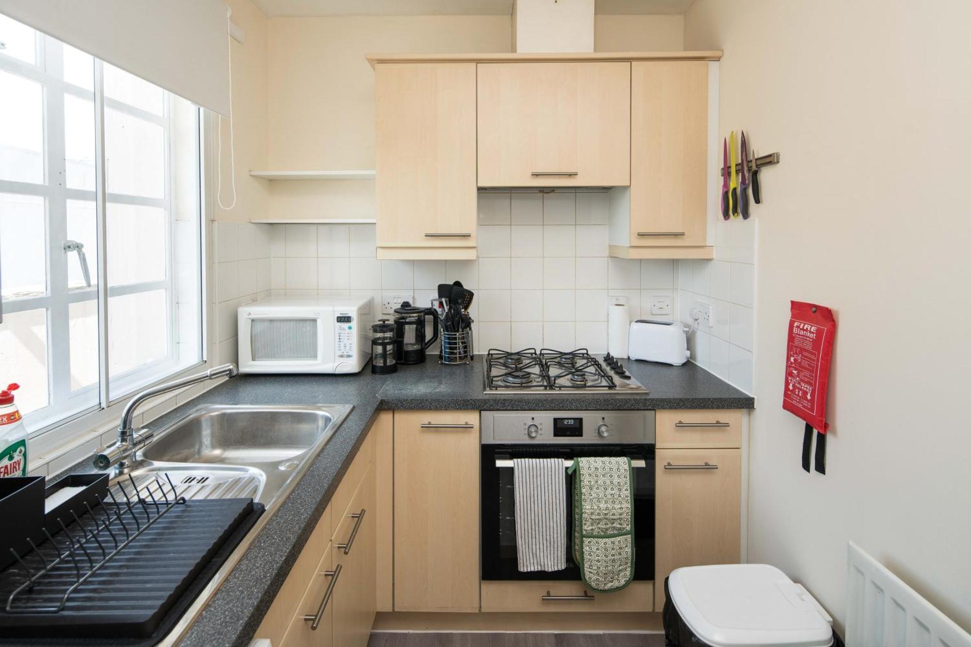 2Bd London Flat - City Buzz & Parkside Serenity Daire Dış mekan fotoğraf